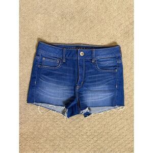 American Eagle Bright Wash High Rise Jean Shorties size 8